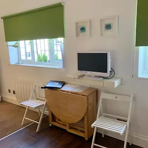 Apartment Between Piers, The Stylish Flat In Cannon Place, Brighton